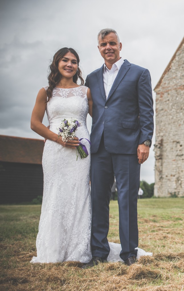 Rogue flash bender for wedding photography