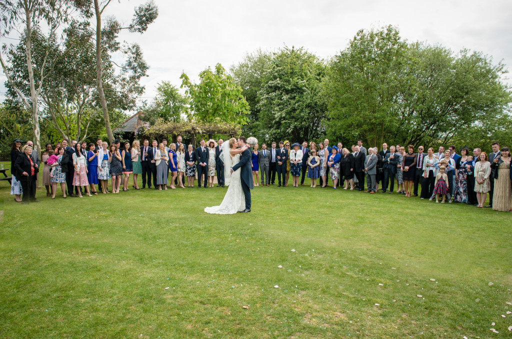 Old Essex barn | wedding photography in Essex