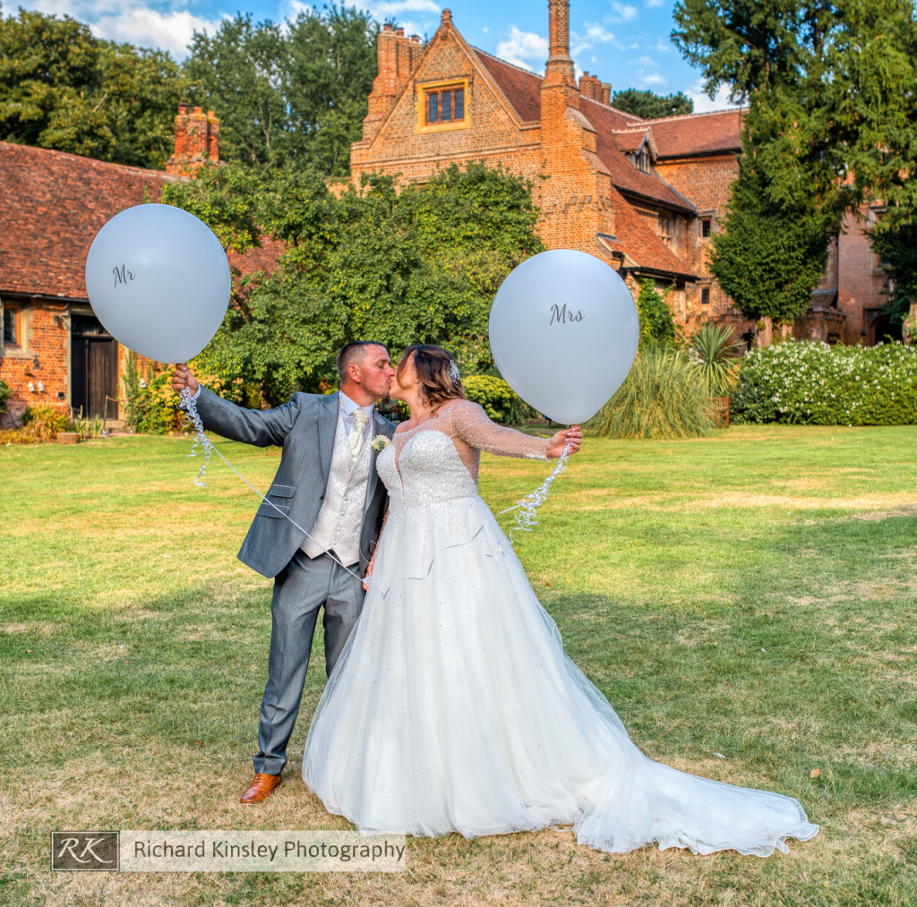 Creeksea Manor house wedding venue